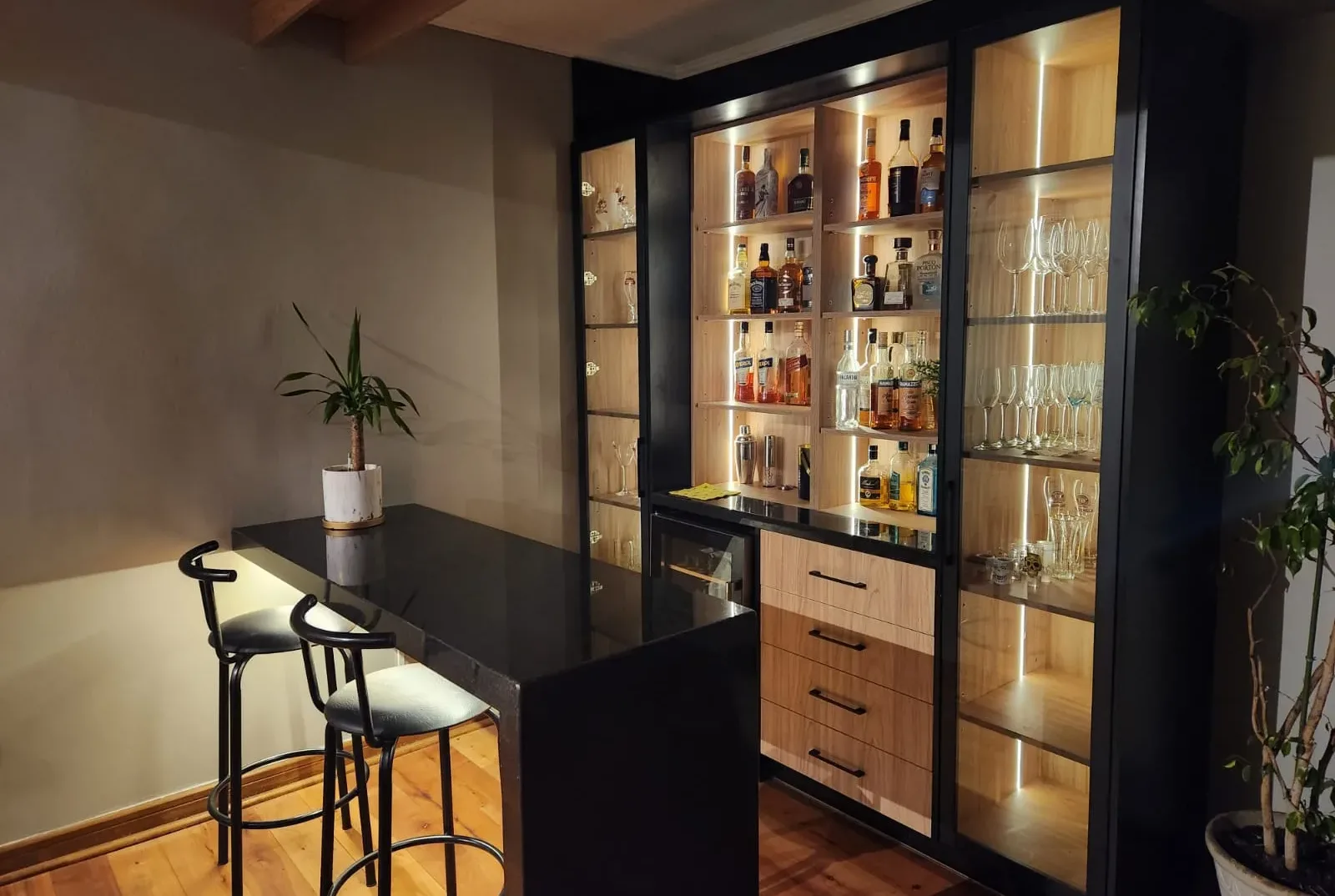 Cocinas estilo disenador lacado PU shaker · Construmuebles